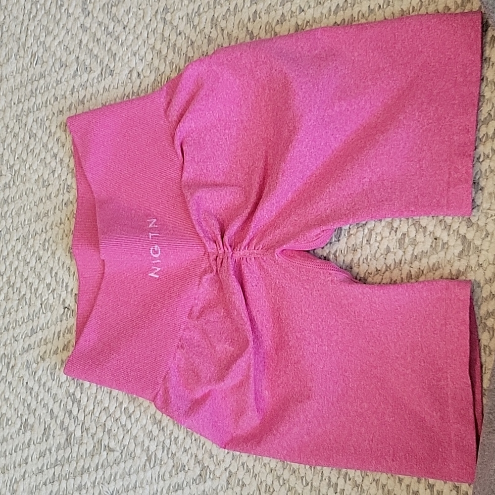 NVGTN bubblegum scrunch